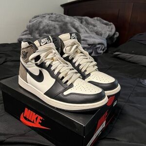 BRAND NEW AIR JORDAN 1 “MOCHA”